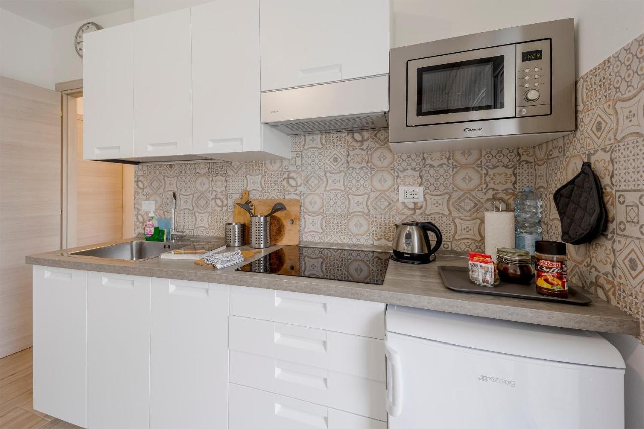 Il Gattino Di Porto - Apt 5 - Bilocale Terrazzo Piscina インペリア エクステリア 写真